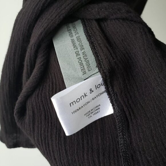 Monk & Lou Black Crinkled Rayon Loose Top Short Sleeve V-neck - Picture 5 of 5